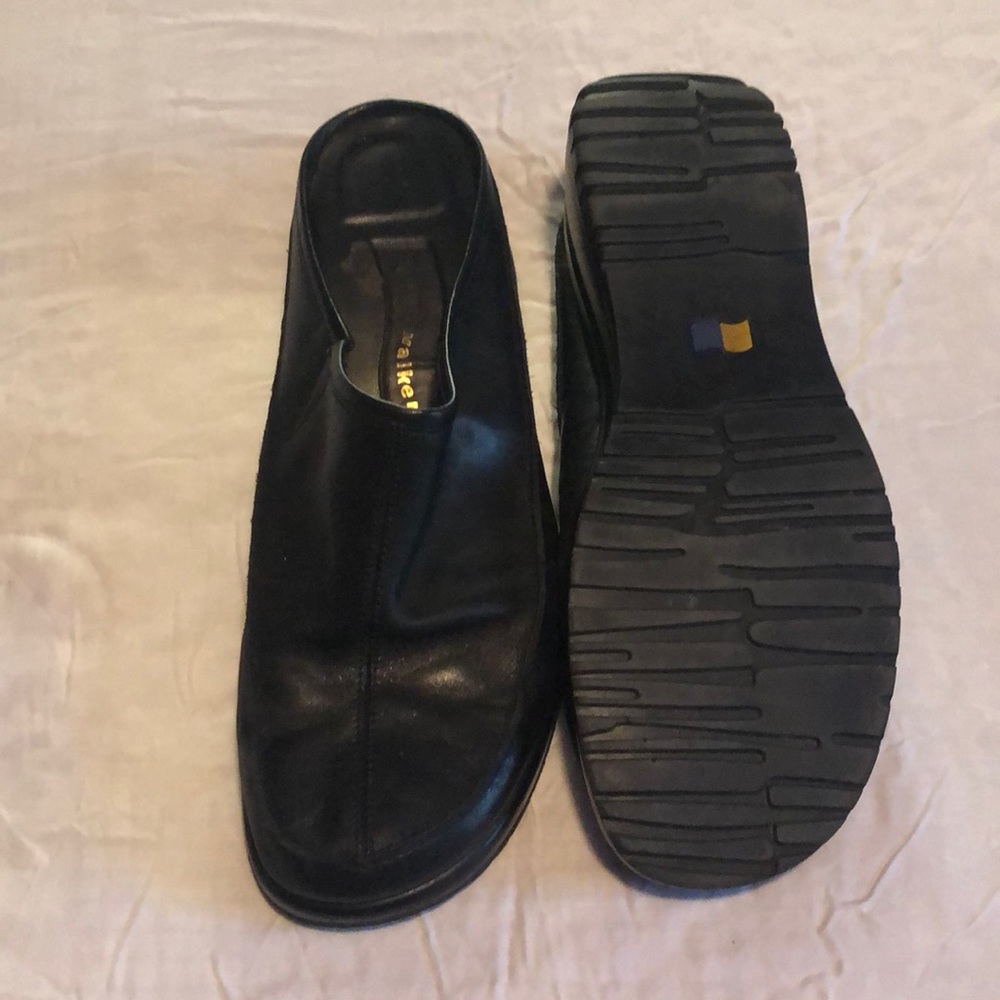 CLOUDWALKER SHOES